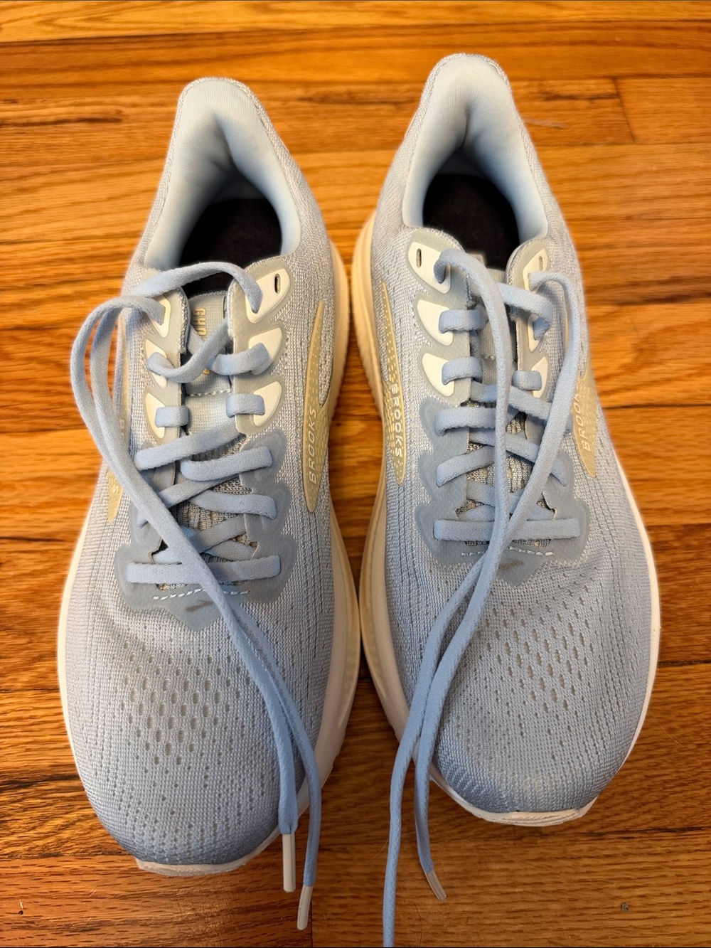 Brooks Women's Pale Blue Lightweight Running Sneakers